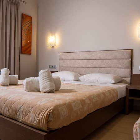 Hotel Epavlis Eleftheriadi Paralía Kültér fotó