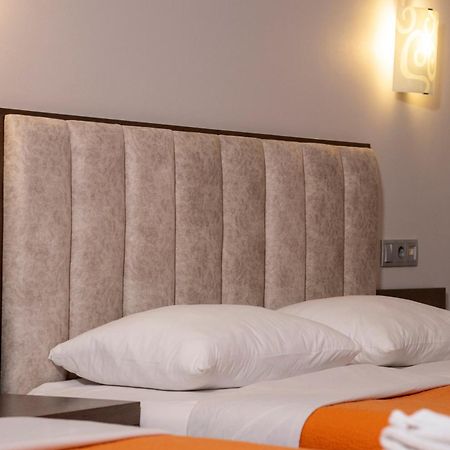 Hotel Epavlis Eleftheriadi Paralía Kültér fotó