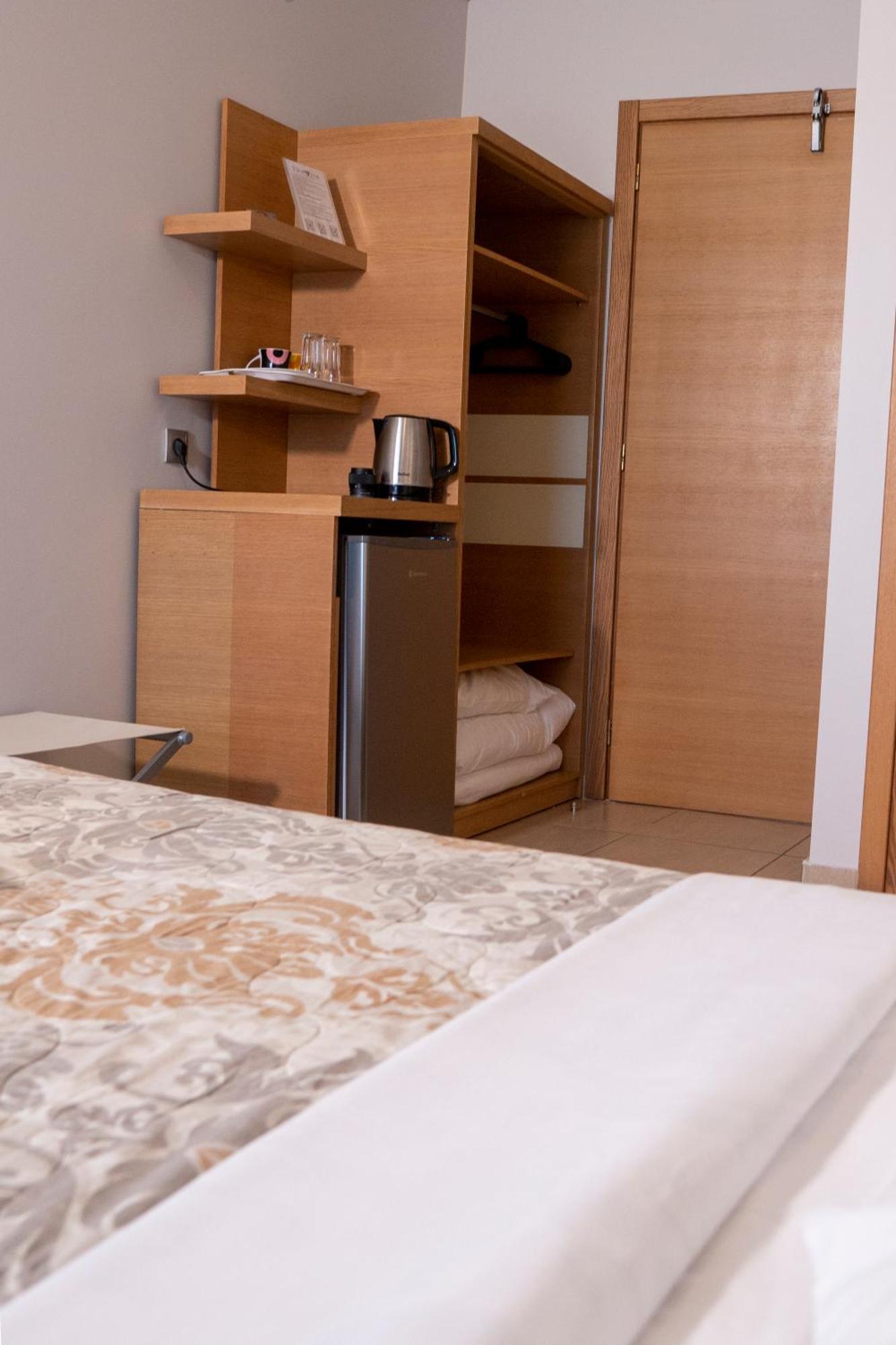 Hotel Epavlis Eleftheriadi Paralía Kültér fotó