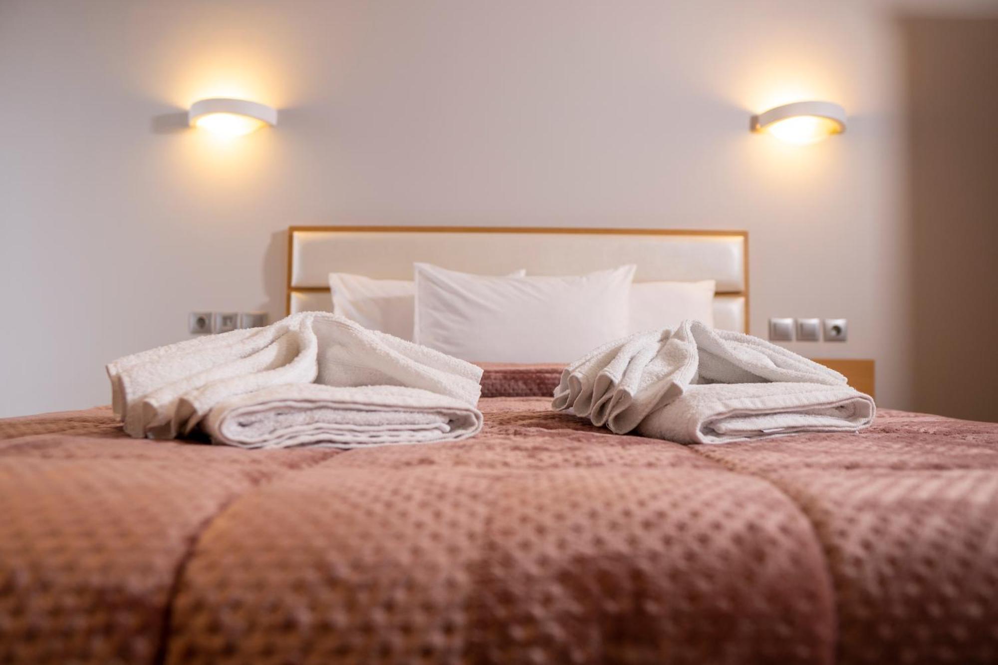 Hotel Epavlis Eleftheriadi Paralía Kültér fotó