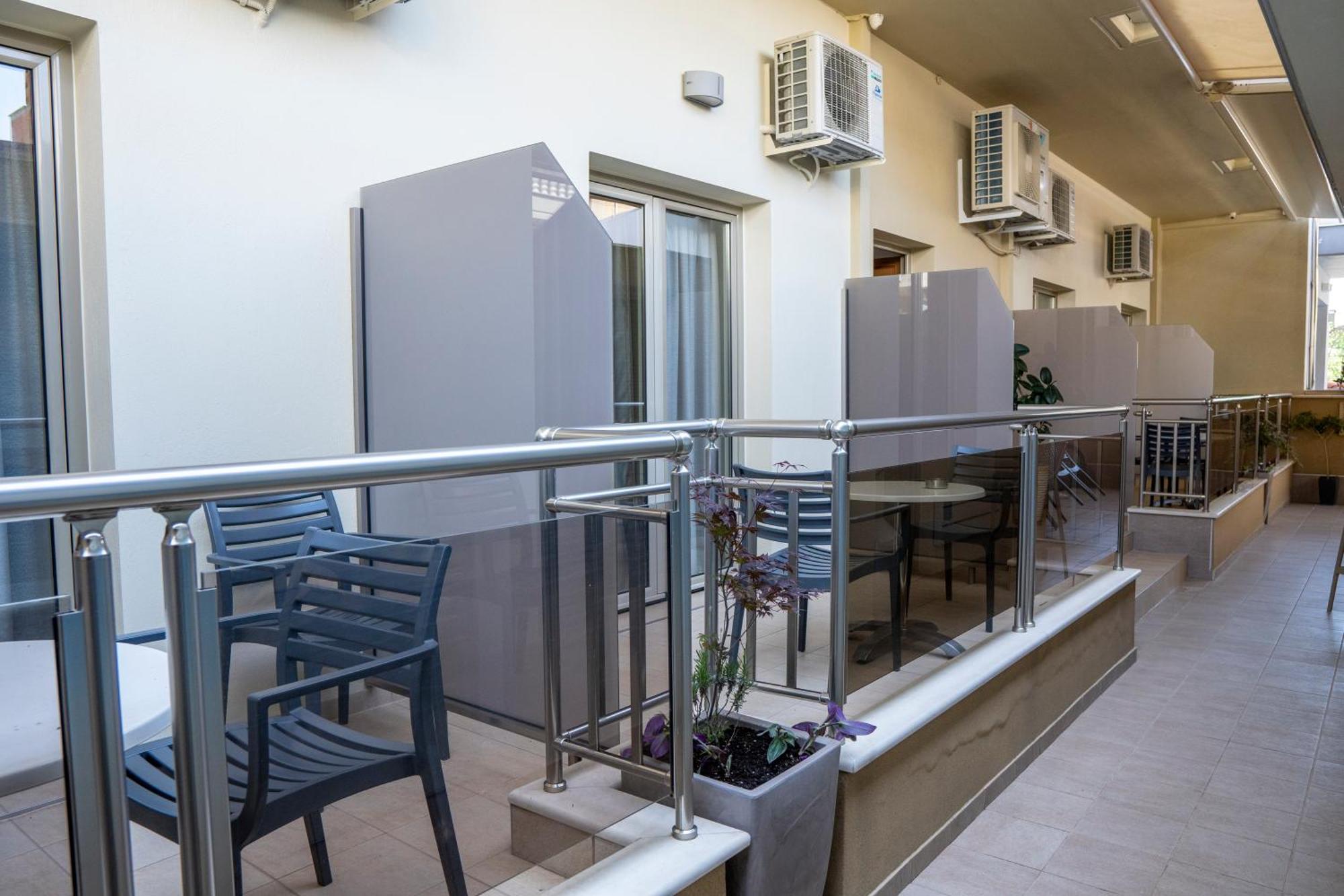 Hotel Epavlis Eleftheriadi Paralía Kültér fotó